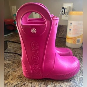 Girls croc rain boots size 1